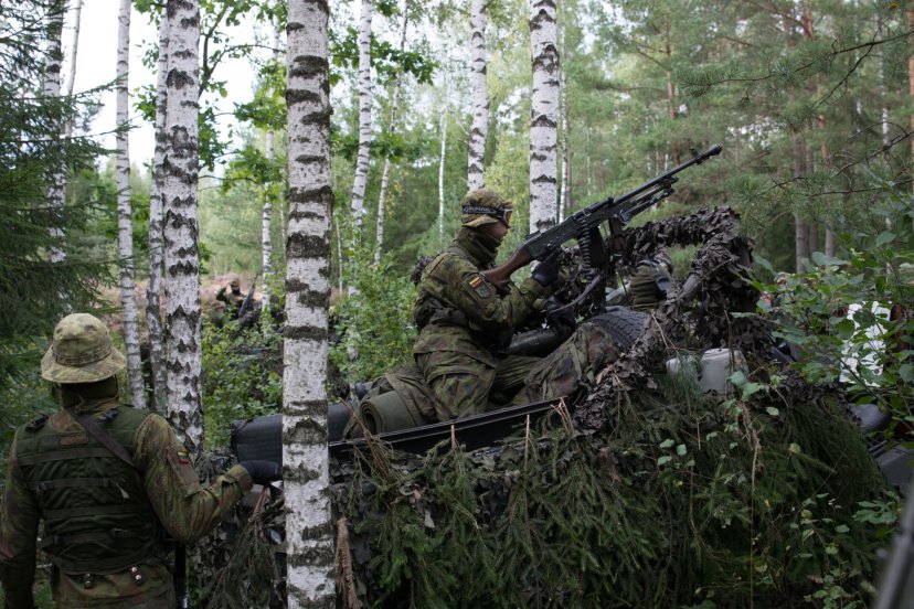 Sausumos pajėgų žvalgai renkasi į pratybas „Žvalgo pėda 2015“ 