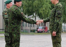 Didžiojo Lietuvos etmono Jonušo Radvilos mokomajame pulke mokėsi Lietuvos policijos mokyklos... - 1