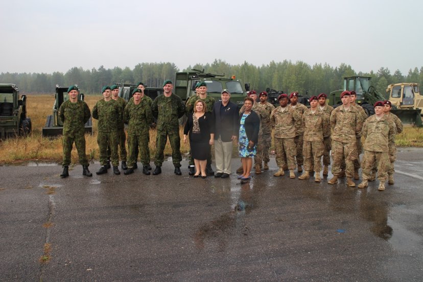 Guests from the U.S Congress visited Lithuanian and U.S. military engineers in the Gaižiūnai...