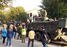 Pratybose „Baltijos piranija“ dalyvaujantys kariai susitiko su Lietuvos miestų gyventojais - 2