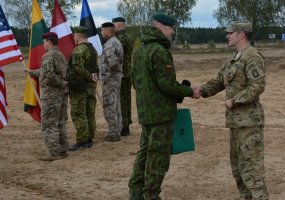 Baigėsi prieštankinių padalinių pratybos „Medžiotojas 2015“ - 5
