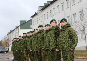 Lietuva siunčia gausesnę grupę instruktorių pagal JAV vadovaujamą Ukrainos karių rengimo programą - 2