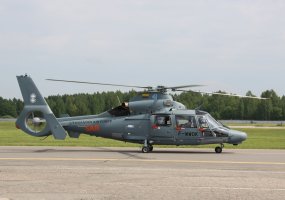 Aviacijos bazėje Šiauliuose – jau visi trys naujieji Lietuvos kariuomenės įsigyti sraigtasparniai... - 1