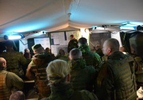  Ulonų batalione ratus keičia vikšrai - 2