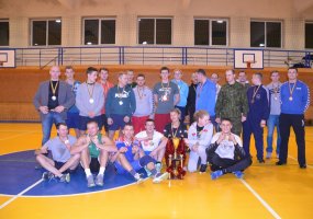 Kalėdinio tinklinio turnyro nugalėtoja – 305-oji pėstininkų kuopa - 6