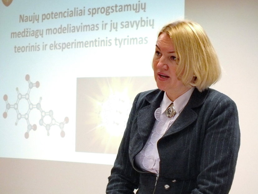 Lietuvos karo akademijoje pristatyti naujų sprogstamųjų medžiagų tyrimai