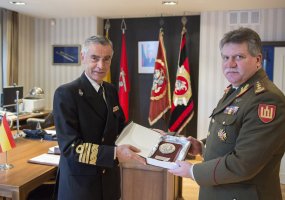 Vilniuje aptartas Ispanijos ir Lietuvos karinis bendradarbiavimas - 5