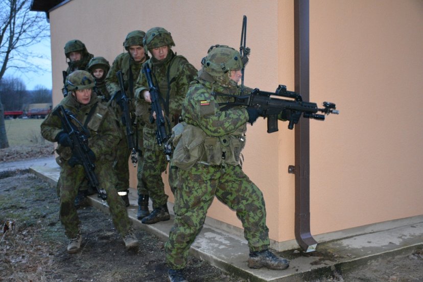 Ulonų puolimas ruošiantis tarptautiniam budėjimui tęsiasi