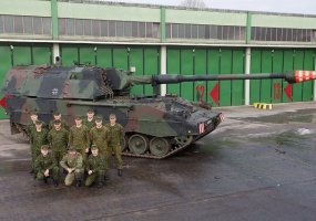 Lietuvos kariai mokymuose Vokietijoje atliko pirmuosius šaudymus iš haubicų PzH2000 - 1
