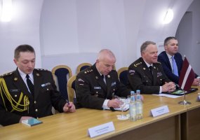 Vilniuje aptartas Lietuvos ir Latvijos karinis bendradarbiavimas - 3