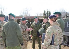 Lietuvoje lankėsi Ypač greito reagavimo pajėgų Sausumos pajėgų elemento vadas brg. gen. I.... - 4