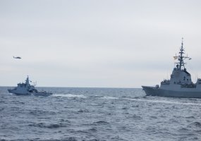 Jūroje vyko bendros pratybos su NATO nuolatinės parengties jūrinio komponento pirmosios grupės... - 6