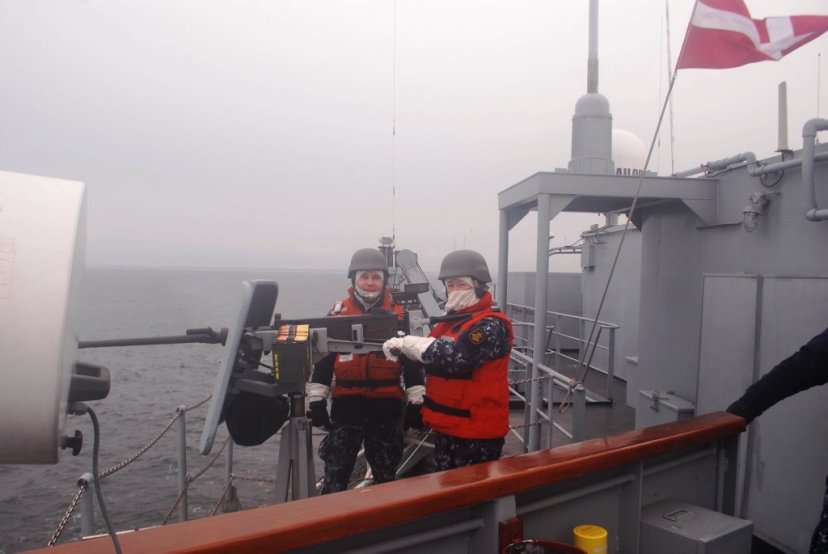 Karinių jūrų pajėgų laivas dalyvavo teikiant paramą VSAT Pakrančių apsaugos rinktinės jūroje...