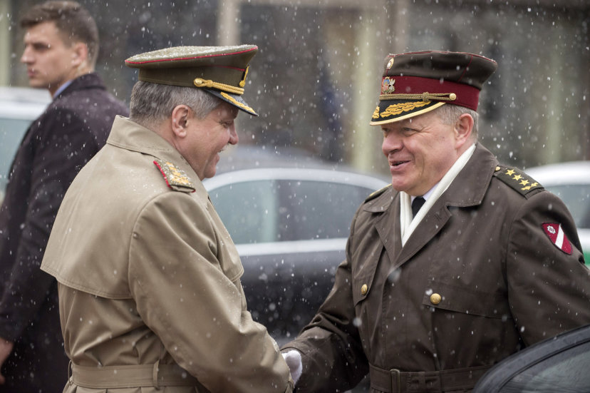 Defence cooperation of Latvia and Lithuania discussed in Vilnius