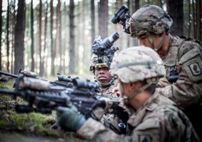 Lietuvoje ir Baltijos šalyse pratybose treniruosis apie 10 tūkstančių karių iš 13 NATO valstybių - 3