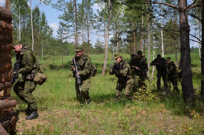 Karių savanorių būrys dalyvaus pratybose Danijoje