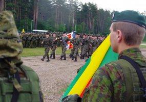 Iš didžiausių NATO pratybų Lenkijoje grįžta Lietuvos kariai  - 3