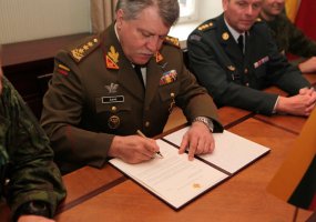 Team of the NATO Force Integration Unit underscores Lithuania's support to its operation - 2