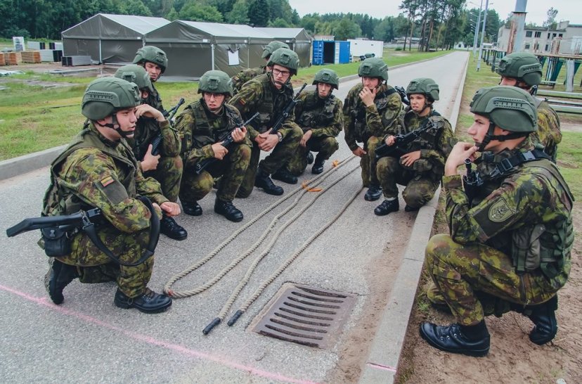 Kunigaikščio Vaidoto batalione - šauktinių išlydėtuvės į atsargą ir vado pasikeitimo ceremonija 