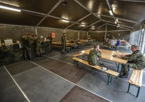 Vokietijos kariai į pratybas Lietuvoje atsivežė ne tik haubicų, bet net ir savo pašto skyrių - 3