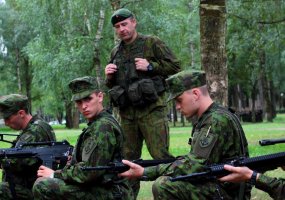 Mokomajame pulke Lietuvai prisieks 52 nuolatinės privalomosios pradinės karo tarnybos kariai  - 1