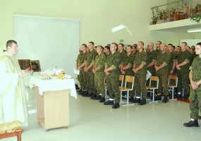 Į kartotinius mokymus atvykę rezervistai susirungė su savo įstaigų vadovais  - 1