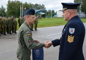 Keitėsi Lietuvos kariuomenės Karinių oro pajėgų struktūrinių vienetų vyriausieji puskarininkiai - 1