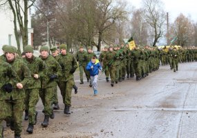 Po šauktinių tarnybos Lietuvos kariuomenėje tarnauti liekanti j.eil. I. Čičinskaitė: „Su tokiais... - 3