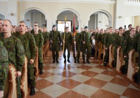 Tauragėje Lietuvai prisiekė beveik 400 nuolatinės privalomosios pradinės karo tarnybos karių - 2