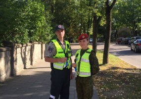 Karo policija rūpinasi vaikų saugumu prie mokyklų - 5
