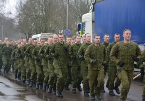 Į atsargą išlydima apie 130 tarnybą Birutės ulonų batalione baigusių šauktinių karių - 6