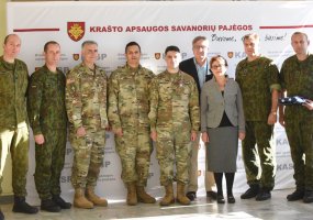 KASP štabe apdovanotas JAV karininkas - 3