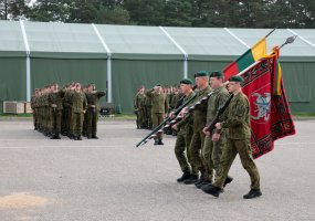 Kariai savanoriai baigė Bazinį kario savanorio įgūdžių kursą  - 1