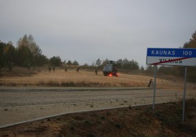 Tarptautinės pajėgos šturmuoja apgyvendintą vietovę - 5