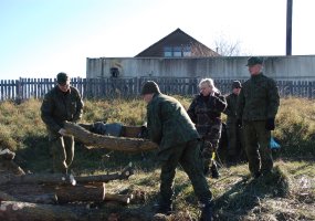 Kariai savanoriai sutvarkė Senųjų Trakų piliavietę - 4