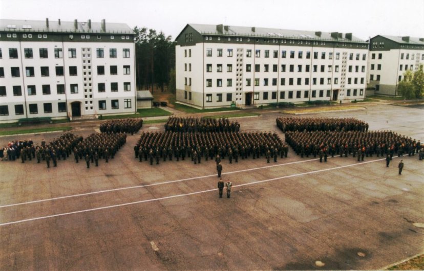 Vartai į Lietuvos kariuomenę: Mokomais pulkas mini 18 metų sukaktį