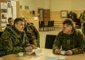 Ko niekada nepamirš karys? Vieno tai tikrai – susitikimo „akis į akį“ su Kariuomenės vadu - 4