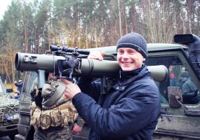 Apžiūrėti NATO techniką ir ginkluotę panoro keli tūkstančiai Visagino gyventojų ir svečių - 2