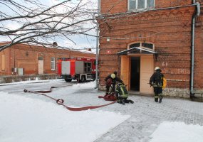 Karinių oro pajėgų Oro erdvės stebėjimo ir kontrolės valdybos Štabe vyko priešgaisrinės saugos... - 3