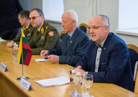National defence leadership met with Chief of Defence of Ukraine General Viktor Muzhenko in Vilnius  - 3