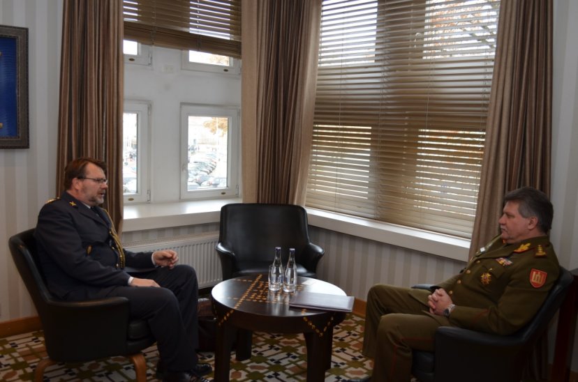Chief of Defence of Lithuania met with Defence Attaché of the Kingdom of Sweden to Lithuania 