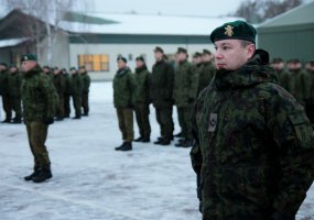 Didžiojo Lietuvos etmono Jonušo Radvilos mokomajame pulke Bazinį kario kursą baigė paskutinieji... - 1