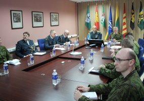 Vilniuje aptartas Lietuvos ir Švedijos karinis bendradarbiavimas - 2