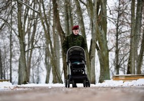 Nauja tradicija Savanorių pajėgų įkūrimo metinių proga - diena su uniforma - 1