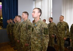 Jungtiniame štabe sutikti iš tarptautinių operacijų sugrįžę kariai - 1