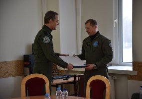Karinių oro pajėgų Aviacijos bazėje lankėsi Nyderlandų karinių oro pajėgų vadas - 2