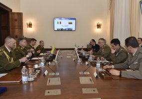 Lietuvos ir Italijos kariuomenių vadai Romoje aptarė karinį bendradarbiavimą - 2