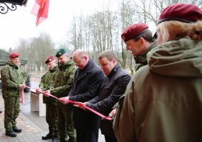 Atidarytos naujos Krašto apsaugos savanorių pajėgų Dariaus ir Girėno apygardos 2-osios rinktinės... - 4