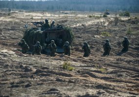 Ministras Pirmininkas, krašto apsaugos ministras ir kariuomenės vadas Rukloje  stebėjo NATO... - 4