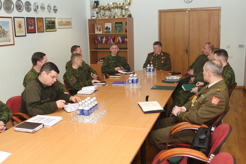 Lietuvos kariuomenės mokykloje lankėsi Lietuvos kariuomenės vadas gen. ltn. Jonas Vytautas Žukas